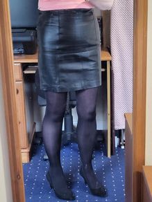 Vintage Black Leather Mini Skirt (Size 10)