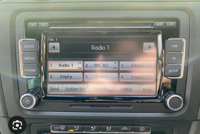 mk6 Volkswagen Golf Radio (read description)