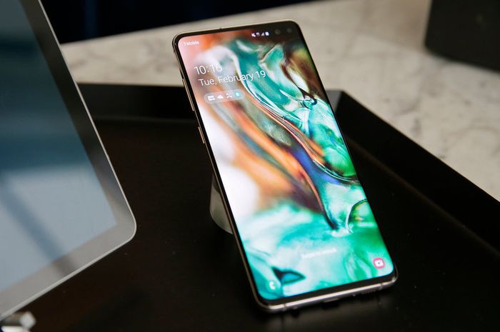 Samsung S10