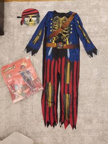 2 piece Pirate Costume