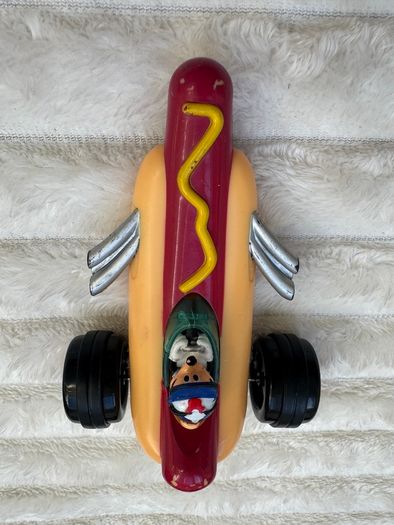 Disney Store Mickey Mouse Racers Disney The Roadster Racers Mickey's Hot Diggity Dogster Ricercar Racer Racing Hotdog approx. 11.5 cm length Used Please see photos