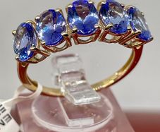 Gold 9K (375) Yellow Gold Premium Tanzanite 5 Stone Ring 4.00 Ct.