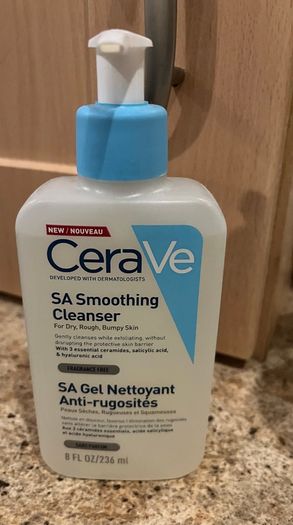 Cerave  SA Smoothing Cleanser