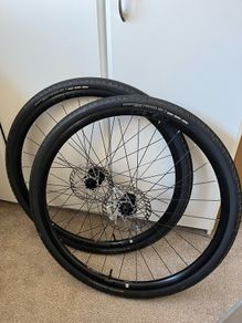 Giant SX2 Tubeless Gravel Wheelset + Gavia Fondo AR 2 Tires & 160mm Rotors