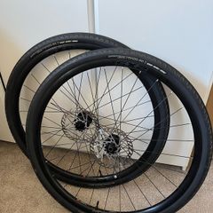 Giant SX2 Tubeless Gravel Wheelset + Gavia Fondo AR 2 Tires & 160mm Rotors