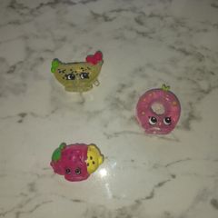 shopkins - 3pcs translucent shopkins (lime bag, fruit skewer, pool floatie)
