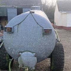 1600 gallon mollases/water tank