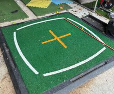Golf hitting mat with rubber base