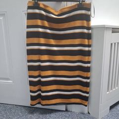 Ladies skirt