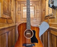 Taylor 220ce K Deluxe 2017