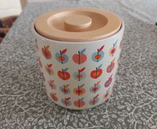 Kitchen pot