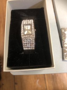 Diamond (diamonte ) Watch  Oasis