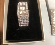 Diamond (diamonte ) Watch  Oasis