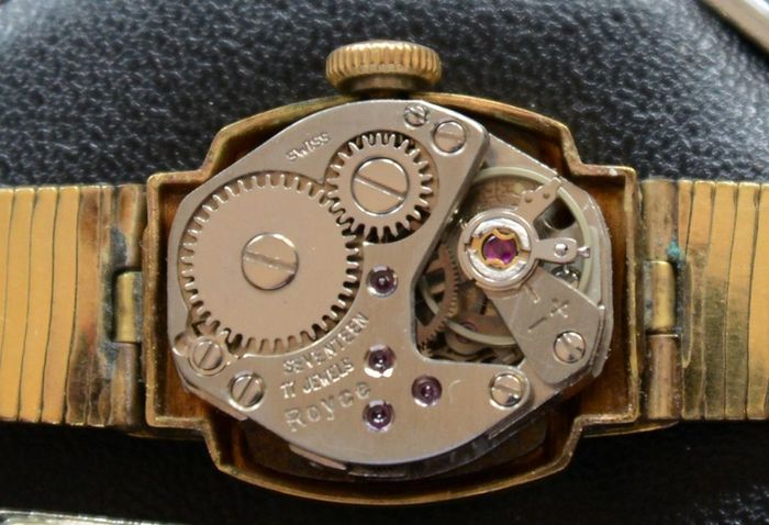 Vintage Swiss Royce Gold Ladies Dress Watch