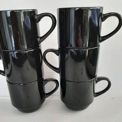 6 new black stackable mugs