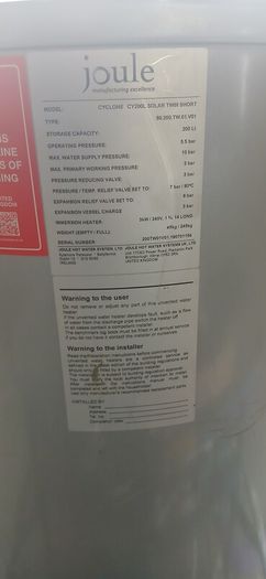 Hot water cylinder