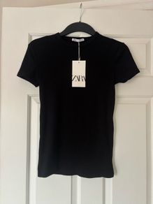 Zara black ribbed tshirt new size S