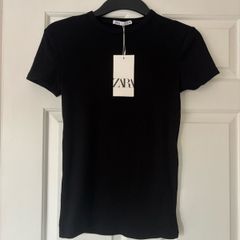 Zara black ribbed tshirt new size S
