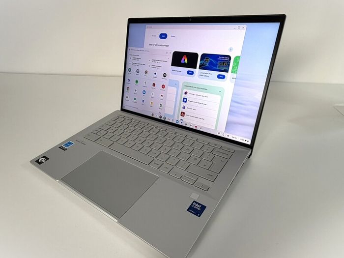ASUS Chromebook Plus CX54 - As New / Touchscreen / Warranty