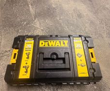 De walt