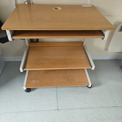 Computer desk