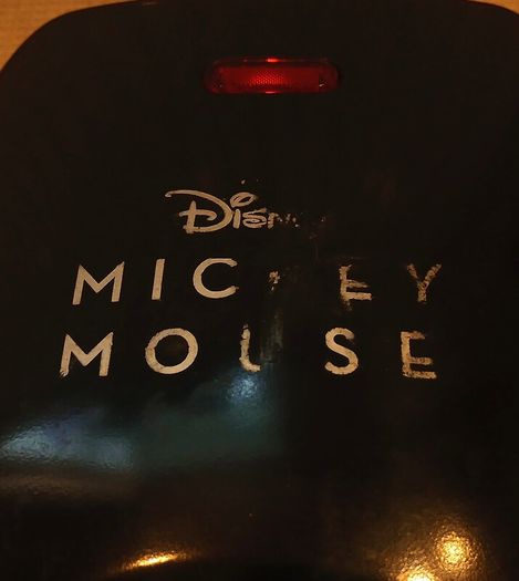 Official Disney Mickey Mouse Waffle Maker (Model DCM-9UK) Good Working Order