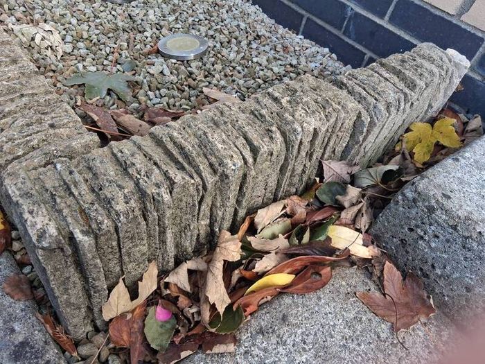 Rockery stones