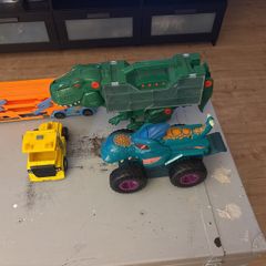 toys
