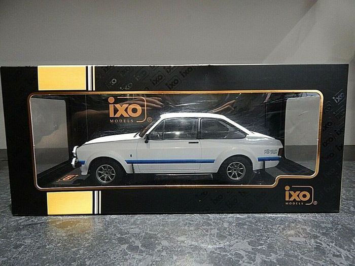 Ford Escort mk2 RS 1800 1977 1/18 New in Box