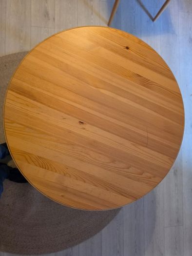 Round table free
