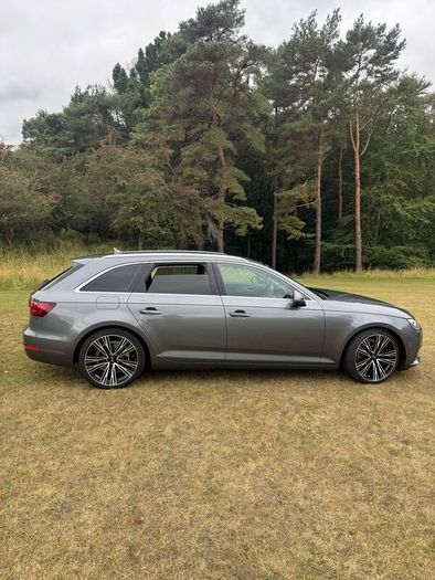 Audi A4 Avant S-line / Highest Spec  / Low Milage