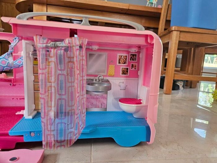 Barbie Campervan