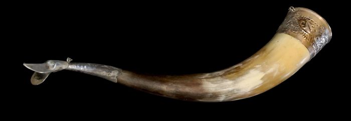Wall decoration horn with 875 silver