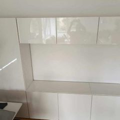 Besta tv set