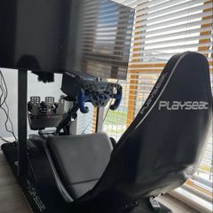 Full Sim Racing Rig - Playseat F1 + Fanatec V3 Pedals + TV
