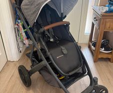 Uppababy vista 2021 with accessories