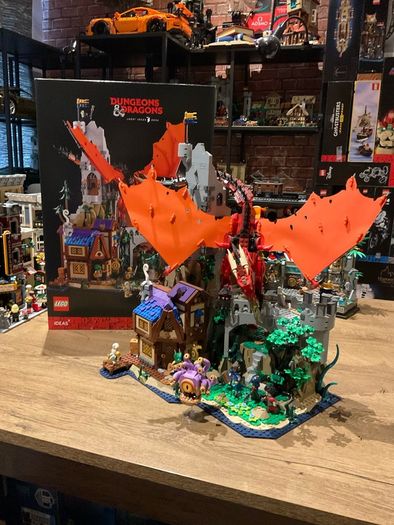 LEGO  21348 Dungeons & Dragons