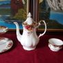 16 Piece Royal Albert Old Country Roses Bone China Gold Gilt Coffee Set With Two Tier Cake Stand For 6 Person Setting Made In England Image 3