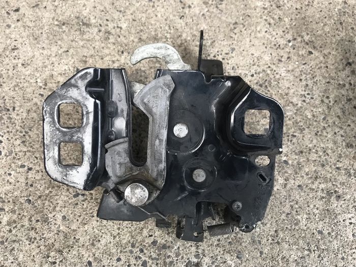 Ford Ka Bonnet Lock 2016/23