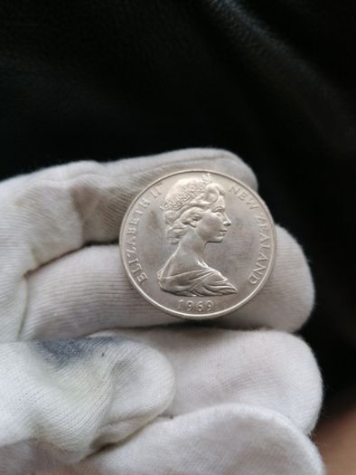 1969 New Zealand One Dollar Coin