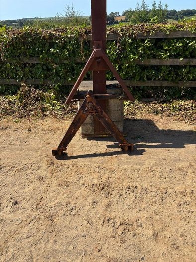 Tractor weight/ unfinished log splitter