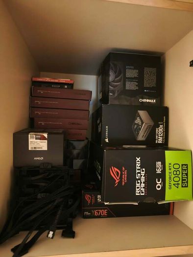 High-end Gaming PC - Ryzen 7 7800X3D and RTX 4080 Super Rog Strix