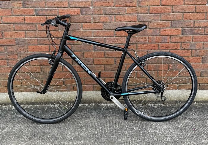 Trek FX2 Hybrid Bike