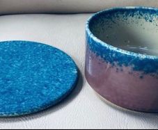 Ceramic pot with lid