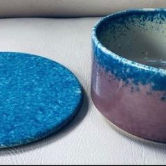 Ceramic pot with lid