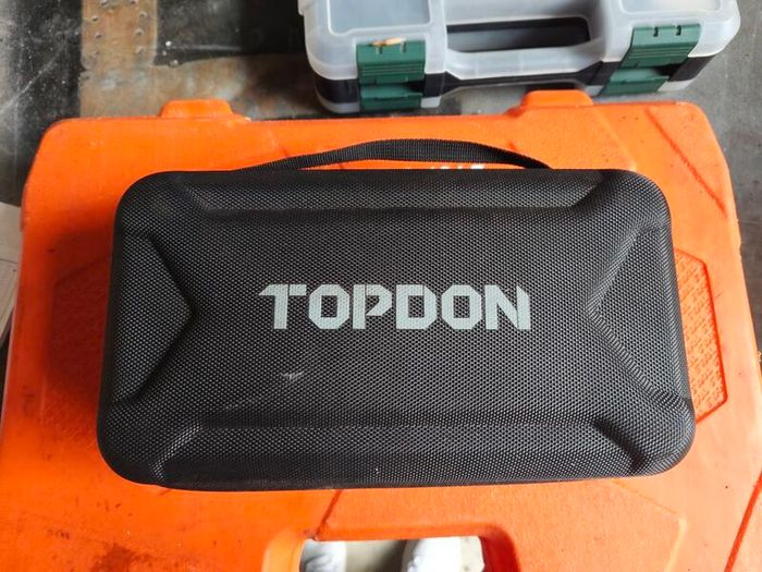 Topdon Jump Starter