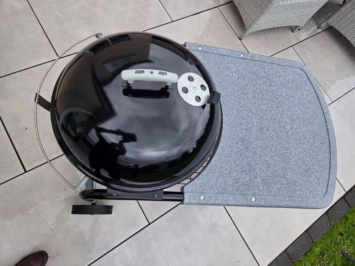Weber One touch platinum performer