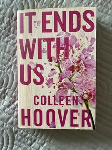 Book: Colleen Hoover- It ends with us
