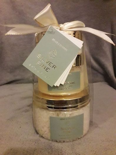 Bath Set includes: (1) Crystal, (2) Scrub & (3) Body Cream ALL for Only 10.00euro .. Price Dropped