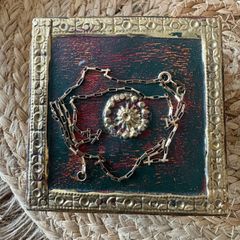 Vintage 9k Gold box necklace